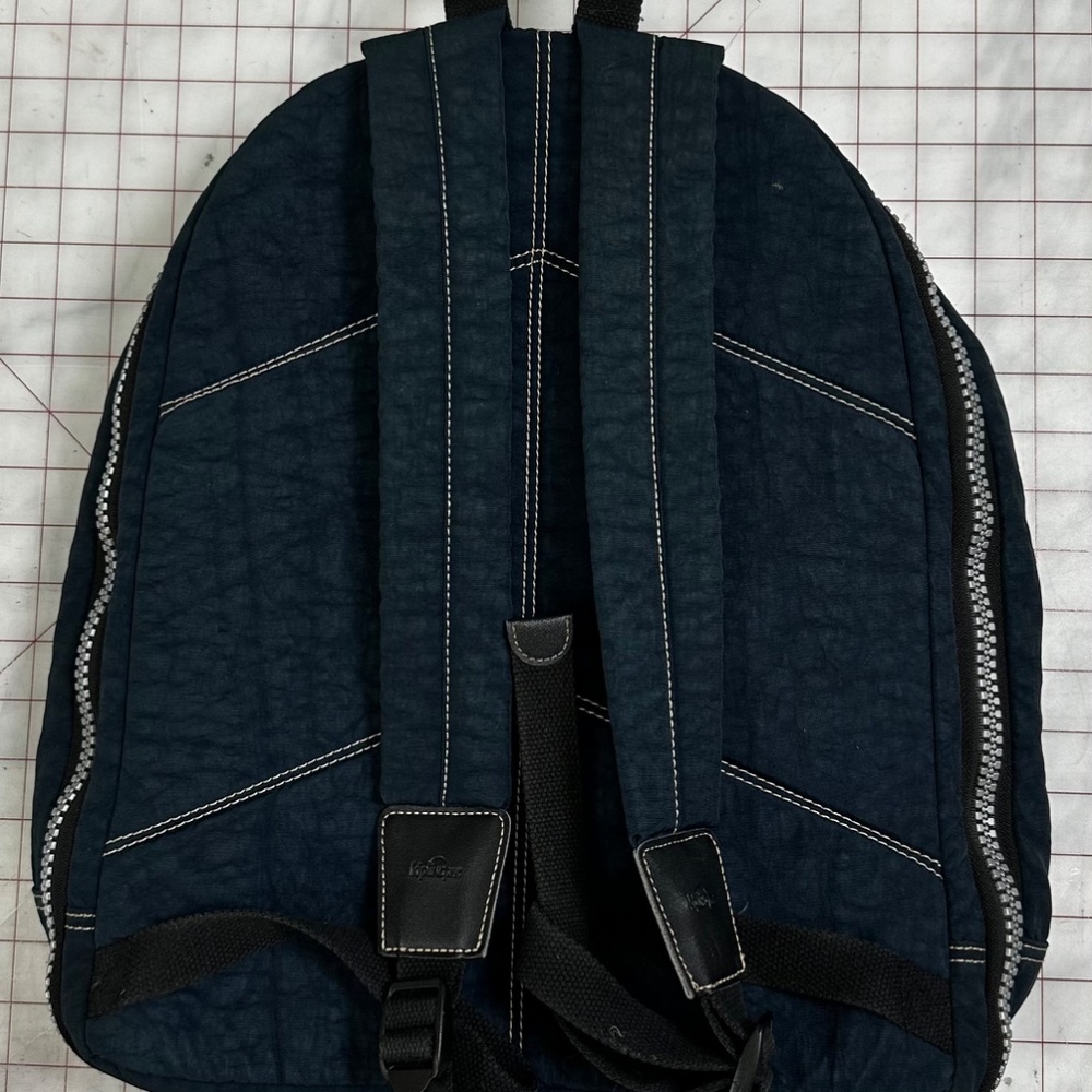 Kipling Back Pack - Picture 2 of 4